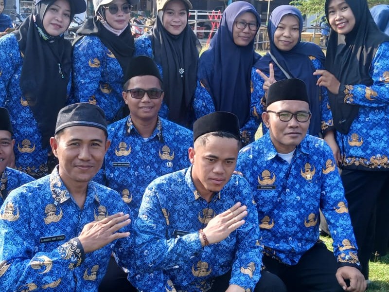 SMPN 4 Mlandingan Satu Atap Ikuti Upacara Peringatan HUT ke-81 Kemerdekaan Republik Indonesia