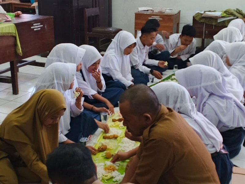 SMPN 4 Mlandingan Satu Atap Gelar Tasyakuran atas Pelaksanaan SAS Genap Tahun Ajaran 2025/2026